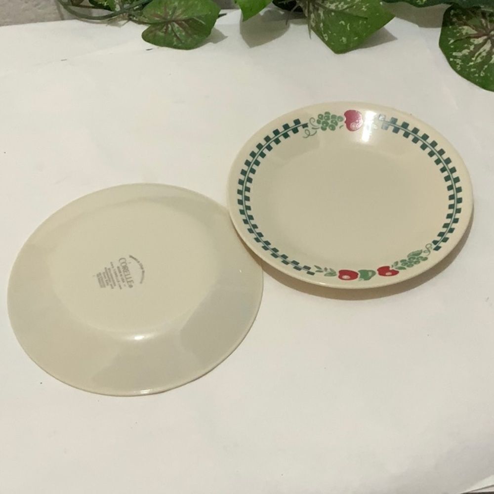2 Corelle Farm Fresh 6.75'' Bread & Butter / Dessert plate 6 3/4'' G7